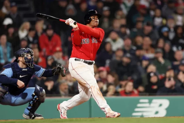 Devers Devers dio jonrón 150 en el partido número 721 de su carrera.