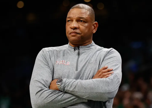 Doc Doc Rivers llegó a los 76 ers en el 2020.