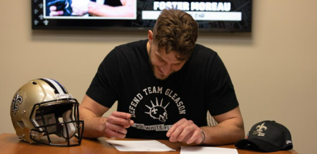 Foster Moreau planeaba firmar con el equipo en marzo.