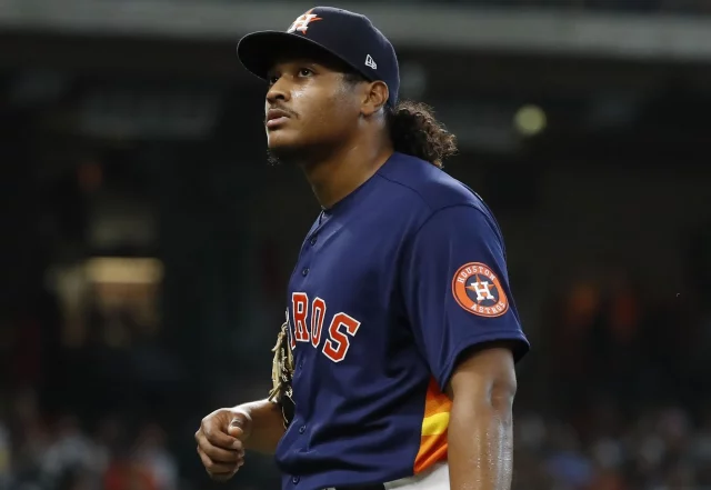 Garcia García abandonó la apertura del lunes ante los Gigantes.