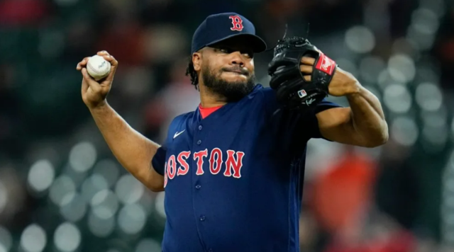 Kenley Jansen alcanza 400 salvamentos en su carrera.