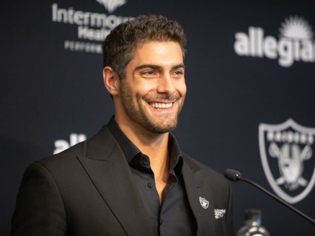 Garoppolo se sometió a la intervención en marzo, para corregir una lesión.