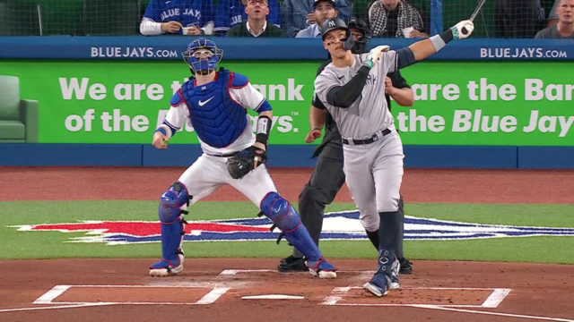 Judge Aaron Judge dando bambinazo de dos carreras.