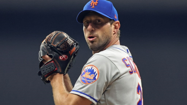 Max Scherzer sólo ha lanzado una vez desde la suspensión de 10 juegos.