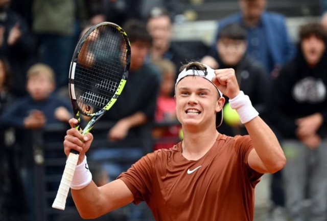 Rune El joven danés Rune sorprende a Djokovic y sueña a lo grande.