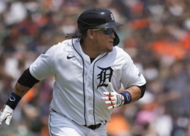 Cabrera Cabrera dio dos dobles para llegar 1138 extrabases.