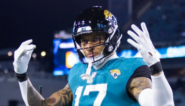 Evan Evan Engram. único en ser renovado y lo hizo con Jaguars.