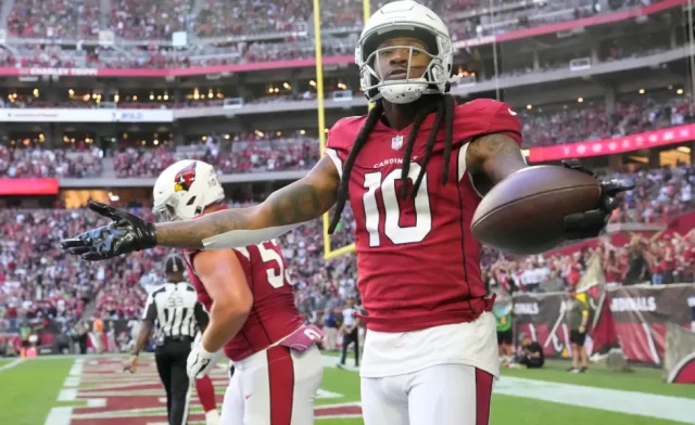 Hopkins DeAndre Hopkins pasa de Arizona a Tennessee.