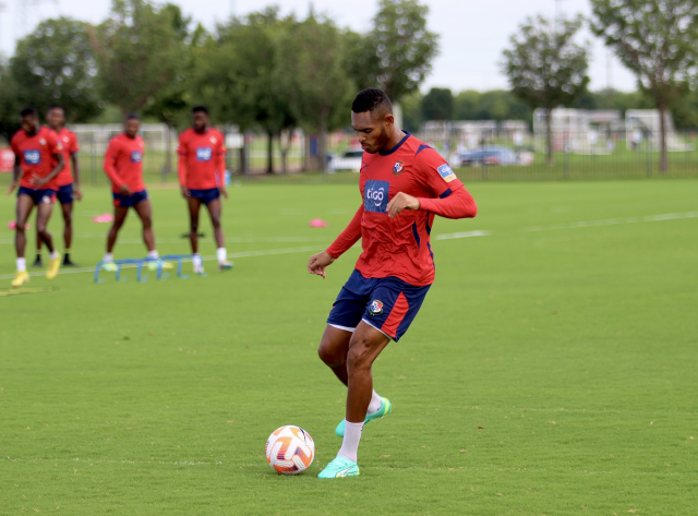 Ismael Díaz al igual que Carrasquilla, Bárcenas y Cummings en el 11 ideal de Copa Oro.