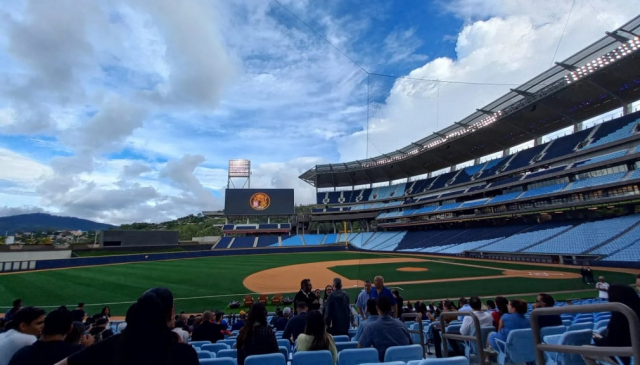 Leones Los Leones del Caracas se mudan del estadio Universitario.