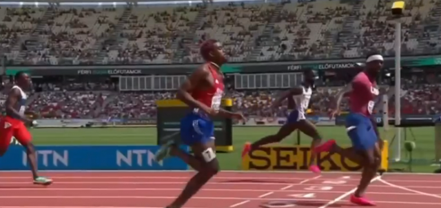 Alonsoo Alonso Edward no pudo avanzar a semifinales en el Mundial de Atletismo.