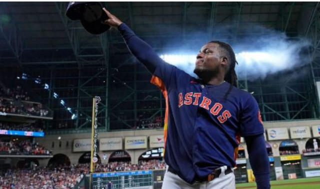 Framber Valdez es el noveno lanzador dominicano en lograr la hazaña.