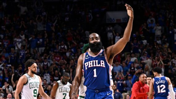 Harden James Harden arremetió contra Daryl Morey, presidente de los 76ers.