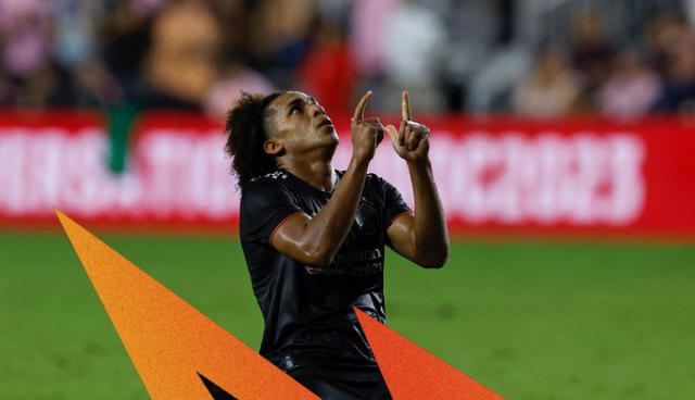 Carrasqui El panameño Adalberto Carrasquilla jugó 90 minutos. Foto @HoustonDynamo