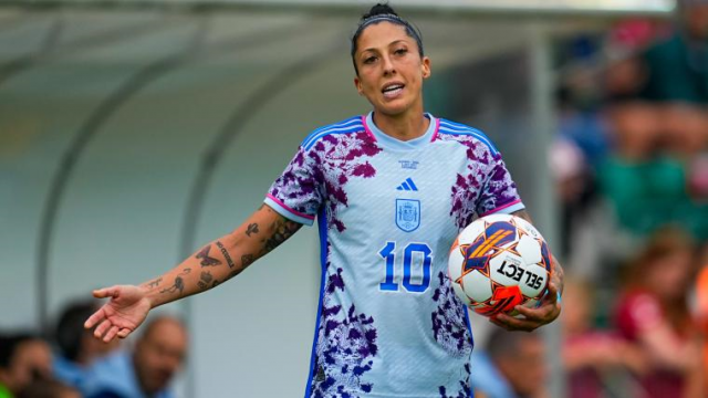 Jenni Hermano de Jenni Hermoso rectificó las presiones sobre la jugadora.