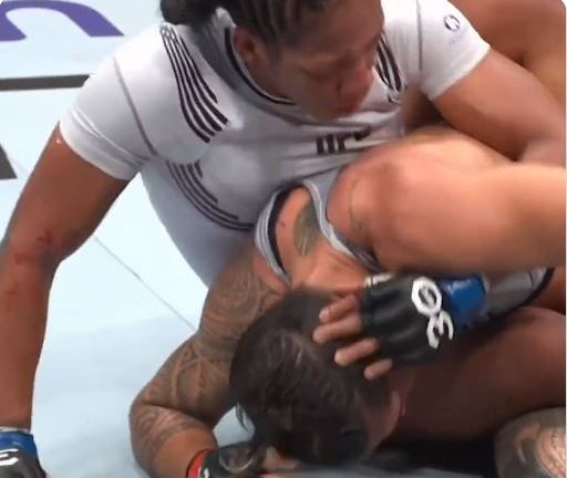 Joselyne Edwards perdió una controversial decisión ante la de casa.