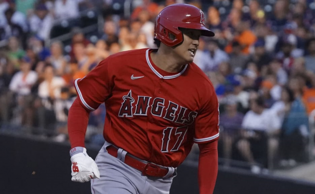 Ohtani fue sometido a la cirugía Tommy John el 1 de octubre de 2018.