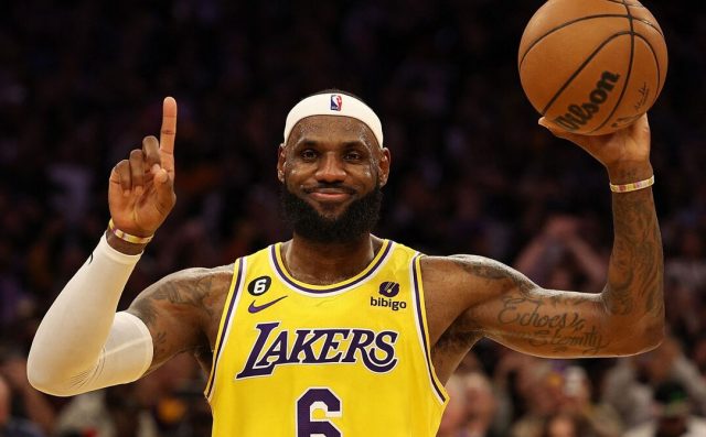 LeBron2