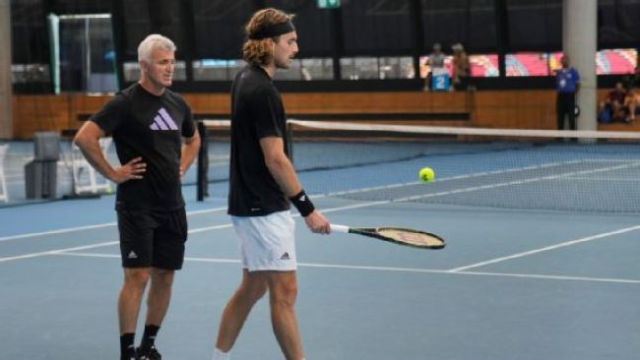 Tsitsipas